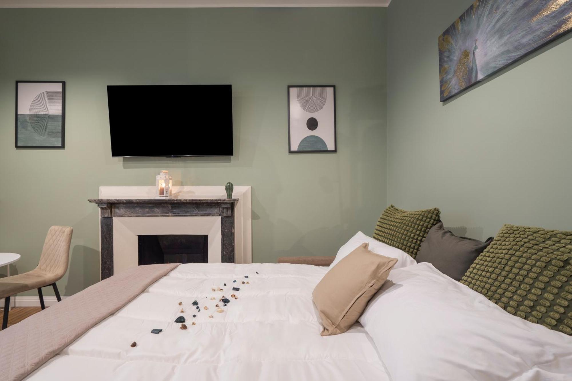 Loreto Prestige - Parking Free & Bulb Gym Couette-café *